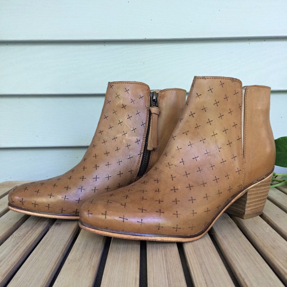 Sheridan Mia Portia Light Tan Ankle Boot - Picture 3 of 8